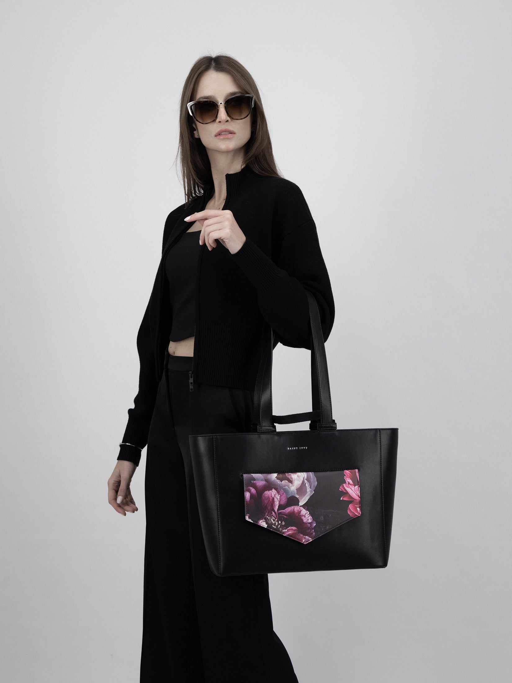 Mika / Tote